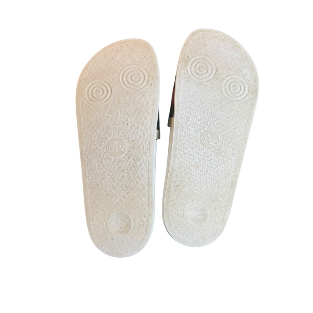 Gucci Pursuit 72 White and Green Striped Flip Flop Slides Sandals - Picture 8 of 9